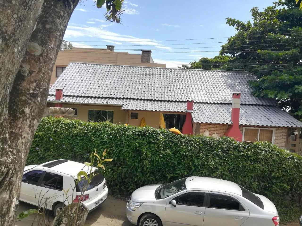 Casa de Férias Residencial Bombinhas Pe Na Areia Vila
